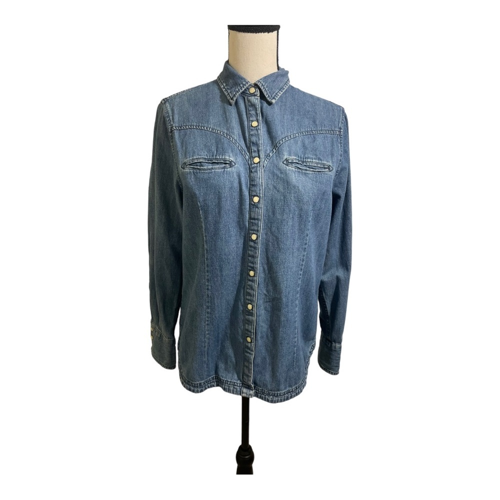 Duluth trading womens snap front pearlized buttons jean shirt. Size small - Picture 4 of 12